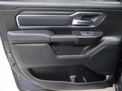 New 2026 RAM 1500 4x4 Crew Cab image 11