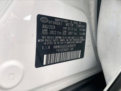 Used 2025 Hyundai Ioniq 6 SEL RWD image 33
