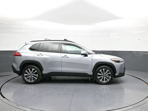 Certified 2023 Toyota Corolla Cross XLE w/ Convenience Package AWD/4WD image 5