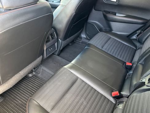 Used 2025 Nissan Rogue SV AWD/4WD image 13