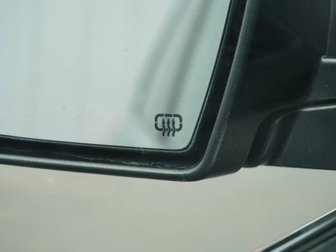 Used 2020 Jeep Cherokee Limited image 37