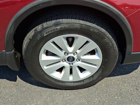 Used 2018 Subaru Outback 2.5i Premium w/ Protection Package #1 AWD/4WD image 8