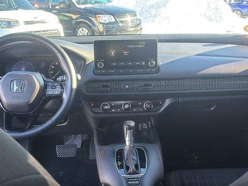 Used 2023 Honda HR-V Sport image 12