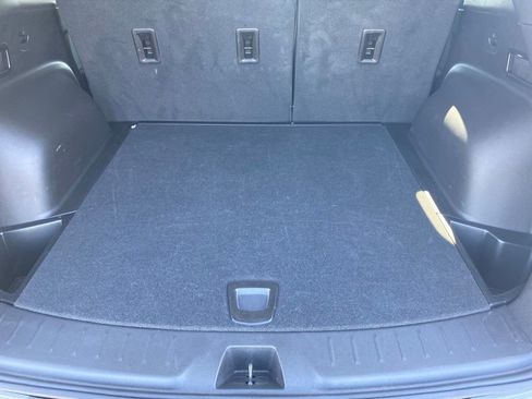 Used 2025 Chevrolet Blazer LT FWD image 20