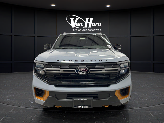 Used 2025 Ford Expedition Tremor AWD/4WD image 2