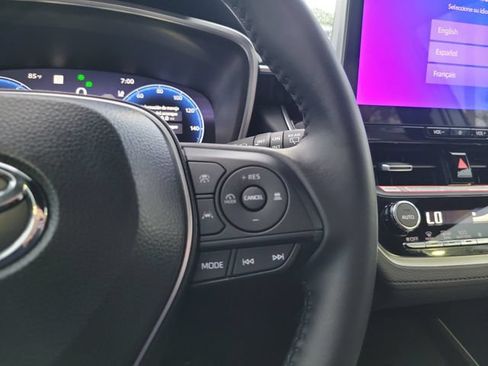 Used 2026 Toyota Corolla Cross XLE w/ Convenience Package FWD image 15