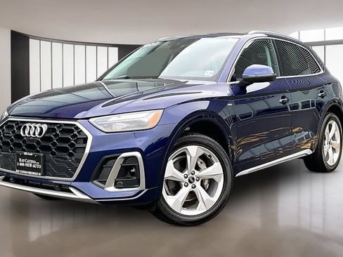 Used 2022 Audi Q5 2.0T Premium Plus w/ Premium Plus Package AWD/4WD image 3