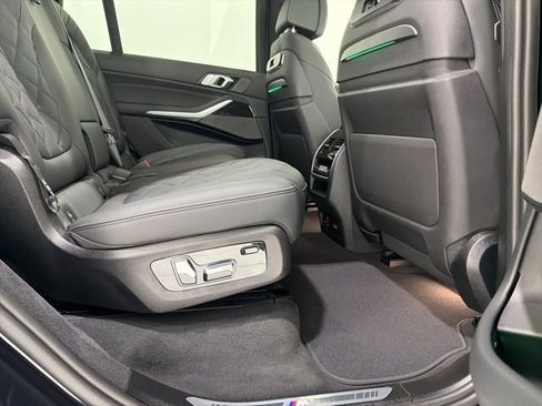 Certified 2024 BMW X7 xDrive40i w/ Executive Package AWD/4WD image 25