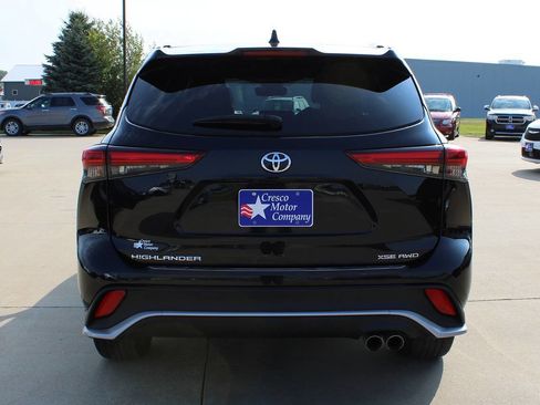 Used 2022 Toyota Highlander XSE image 6