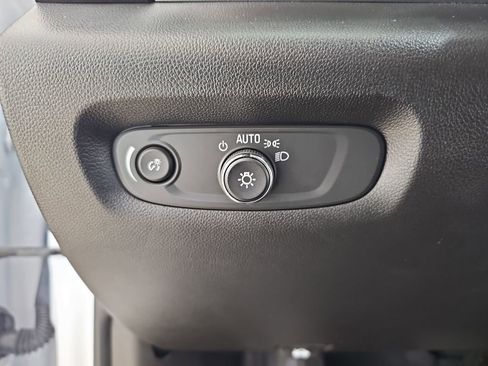 Certified 2024 Chevrolet Traverse RS w/ LPO, Floor Liner Package AWD/4WD image 33