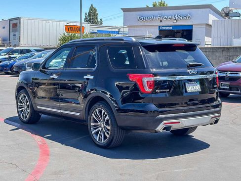 Used 2017 Ford Explorer Platinum AWD/4WD image 2