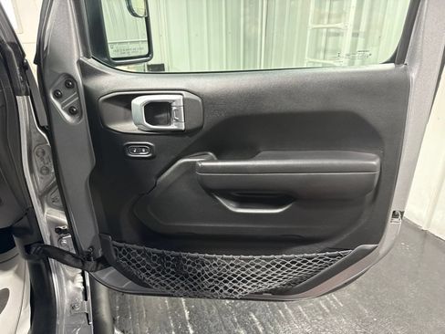 Used 2020 Jeep Wrangler Unlimited Sport S AWD/4WD image 13