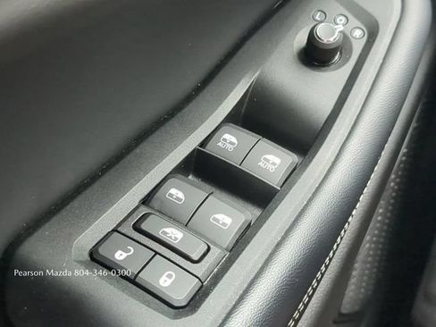 Used 2023 Jeep Grand Cherokee Limited AWD/4WD image 26