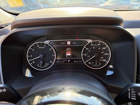 Used 2023 Nissan Rogue SL w/ SL Premium Package image 24