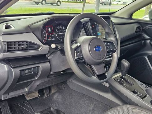 Used 2024 Subaru Crosstrek 2.0i Premium AWD/4WD image 11
