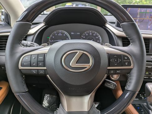Used 2022 Lexus RX 350 FWD w/ Luxury Package image 27