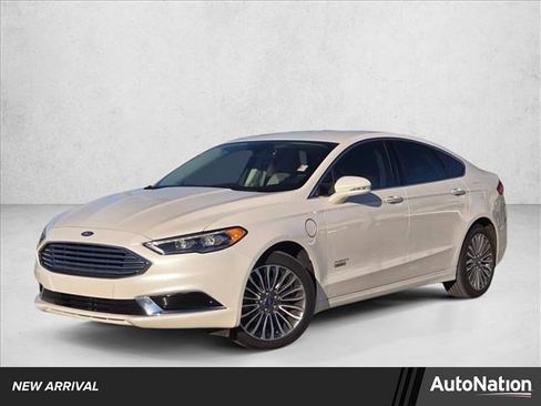 Used 2018 Ford Fusion Energi SE image 1