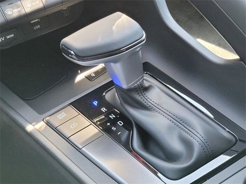 New 2025 Hyundai Elantra Sport image 10