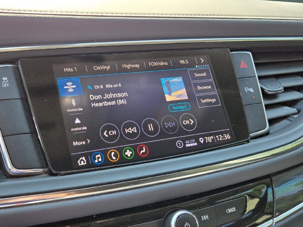 Used 2021 Buick Enclave Essence FWD image 25