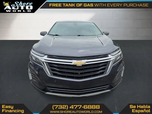 Used 2022 Chevrolet Equinox LT AWD/4WD image 2