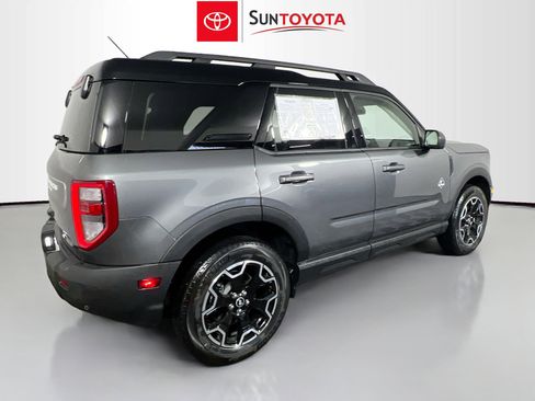 Used 2025 Ford Bronco Sport Outer Banks image 4