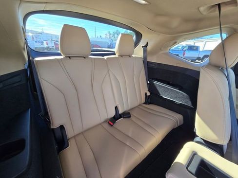 Used 2025 Acura MDX w/ Technology Package image 17