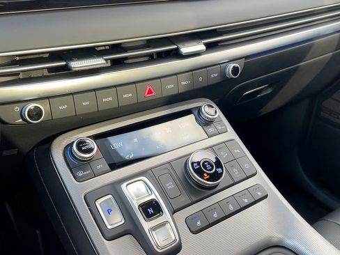 Used 2024 Hyundai Palisade Calligraphy image 27