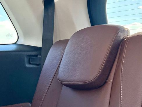 Certified 2024 Mercedes-Benz GLS 450 4MATIC image 15
