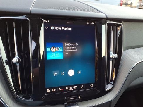 Certified 2025 Volvo XC60 B5 Plus image 24