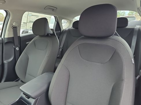 New 2026 Kia K4 LXS image 21