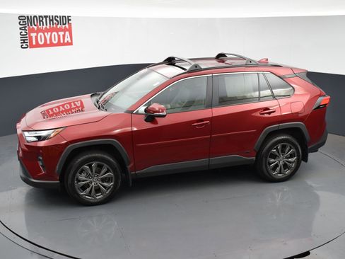 Used 2023 Toyota RAV4 XLE Premium image 21