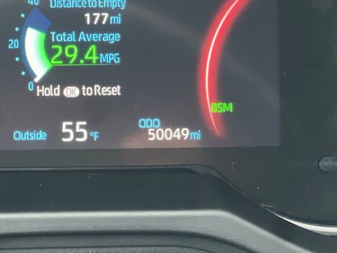 Used 2024 Toyota RAV4 XLE image 27