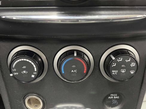 Used 2013 Nissan Rogue S image 26