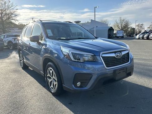Used 2021 Subaru Forester Premium AWD/4WD image 7