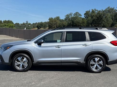 Used 2025 Subaru Ascent Premium AWD/4WD image 6