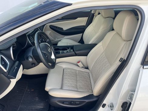 Used 2022 Nissan Maxima Platinum w/ Sport Mat Group FWD image 13