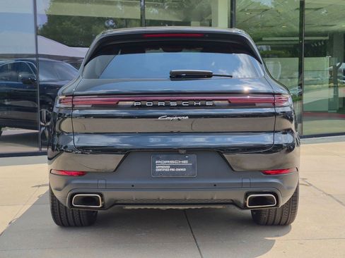 Certified 2026 Porsche Cayenne AWD/4WD image 10