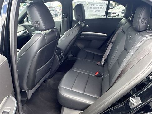 Used 2023 Cadillac XT4 Premium Luxury AWD/4WD image 23