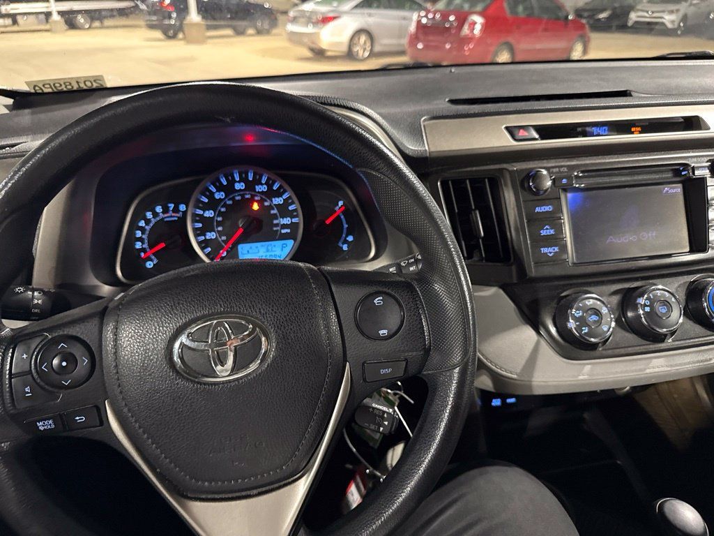 Used 2013 Toyota RAV4 LE w/ Preferred Accessory Pkg AWD/4WD image 17