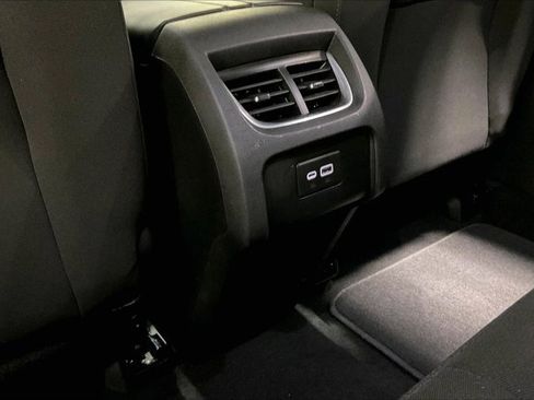 Used 2021 Chevrolet Blazer LT FWD image 34