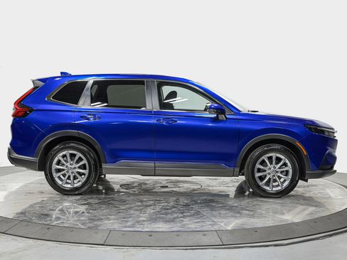 Used 2025 Honda CR-V EX image 8