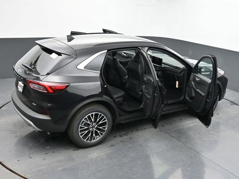 New 2026 Ford Escape SE FWD image 66