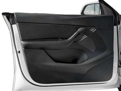 Used 2021 Tesla Model Y Performance image 14