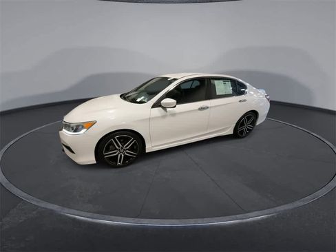 Used 2017 Honda Accord Sport Special Edition image 4