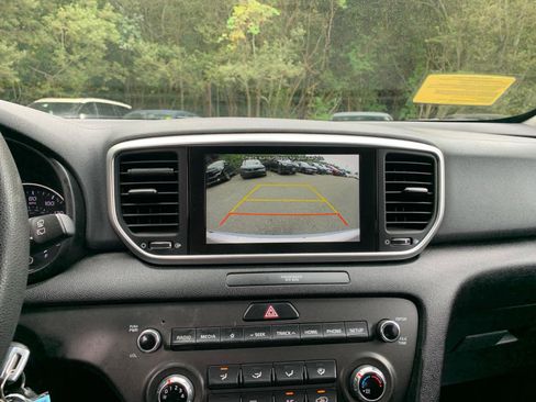 Used 2020 Kia Sportage LX image 29