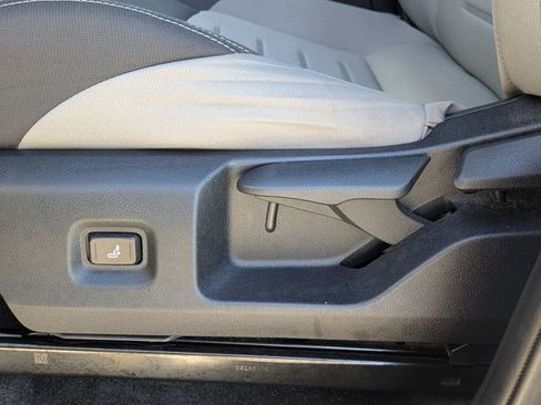 Used 2024 Toyota Tacoma TRD Sport image 17