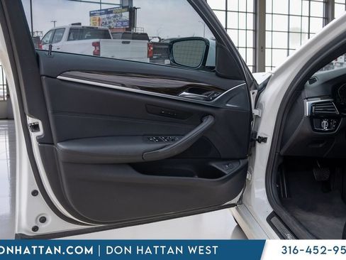 Used 2020 BMW 530i w/ Convenience Package RWD image 20