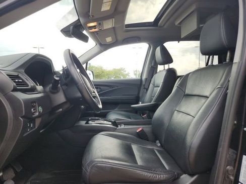 Used 2021 Honda Pilot Touring image 24