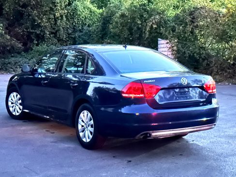 Used 2013 Volkswagen Passat 2.5 S image 4