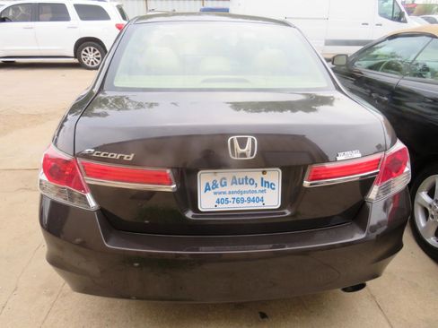 Used 2011 Honda Accord LX-P image 5